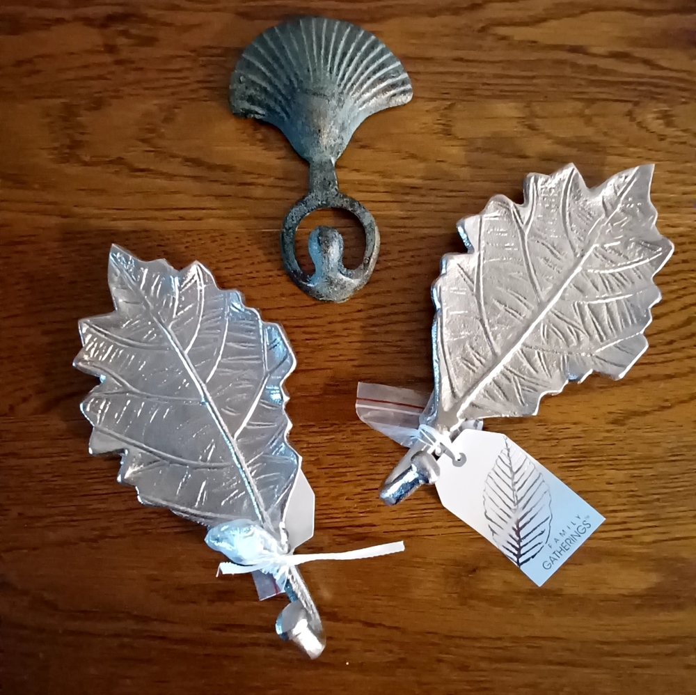 NWT Decorative Metal Wall Hooks - Set of 3